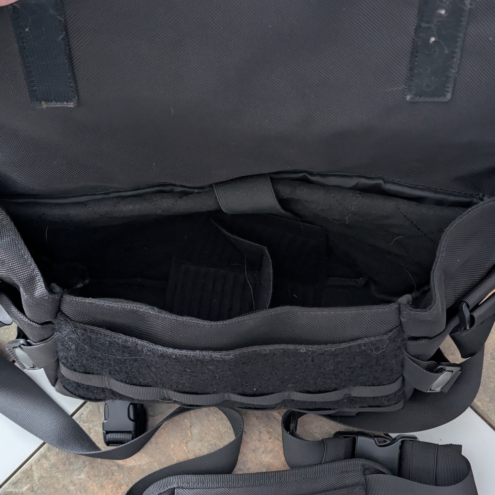 Black Men's Messenger Bag